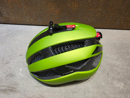 Helme von Trek, TREK CIRCUIT WAVECEL FAHRRADHELM / POWER SURGE vor USEDBIKES - OB.DE Hintergrund