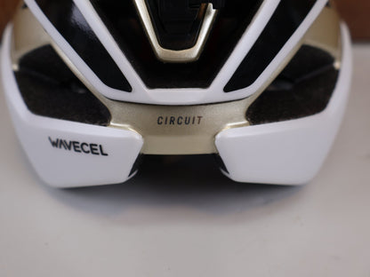 Helme von Trek, TREK CIRCUIT WAVECEL HELM / ROAD & GRAVEL / BOA - SYSTEM / BLENDR / GR. S & M vor USEDBIKES - OB.DE Hintergrund