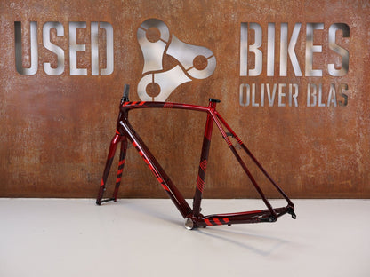 Gravel-/Cyclocrossrahmen von Trek, TREK CROCKETT DISC RAHMENSET COBRA BLOOD / 58CM vor USEDBIKES-OB.DE Hintergrund