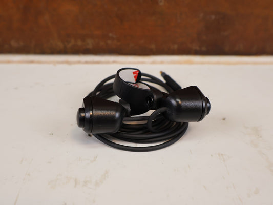 Zubehör von Trek, TREK DOMANE E-BIKE LENKER FERNBEDIENUNG REMOTE BEDIENELEMENT / W5264978 vor USEDBIKES-OB.DE Hintergrund