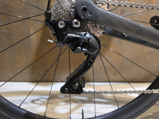 Rennrad von Trek, TREK DOMANE SL 5 / 56CM vor USEDBIKES - OB.DE Hintergrund