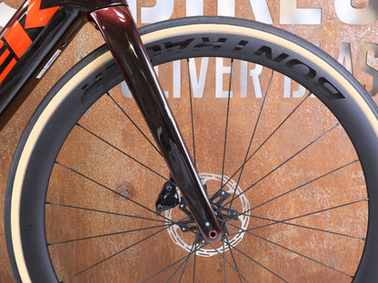 E-Rennrad/-Gravel von Trek, TREK DOMANE+ SL 7 AXS GEN 5 SERPENTINE / L / E-GRAVEL /-ROAD vor USEDBIKES-OB.DE Hintergrund