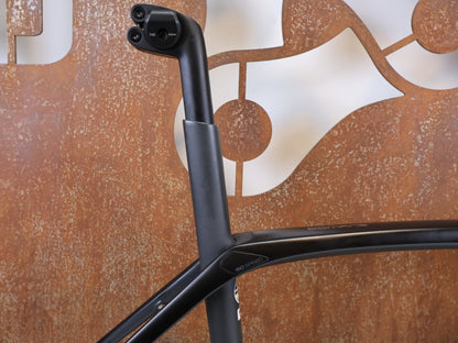 Rennradrahmen von Trek, Trek Domane SL 7 Rahmenset RH 56cm Carbon IsoSpeed / 2020 vor USEDBIKES-OB.DE Hintergrund