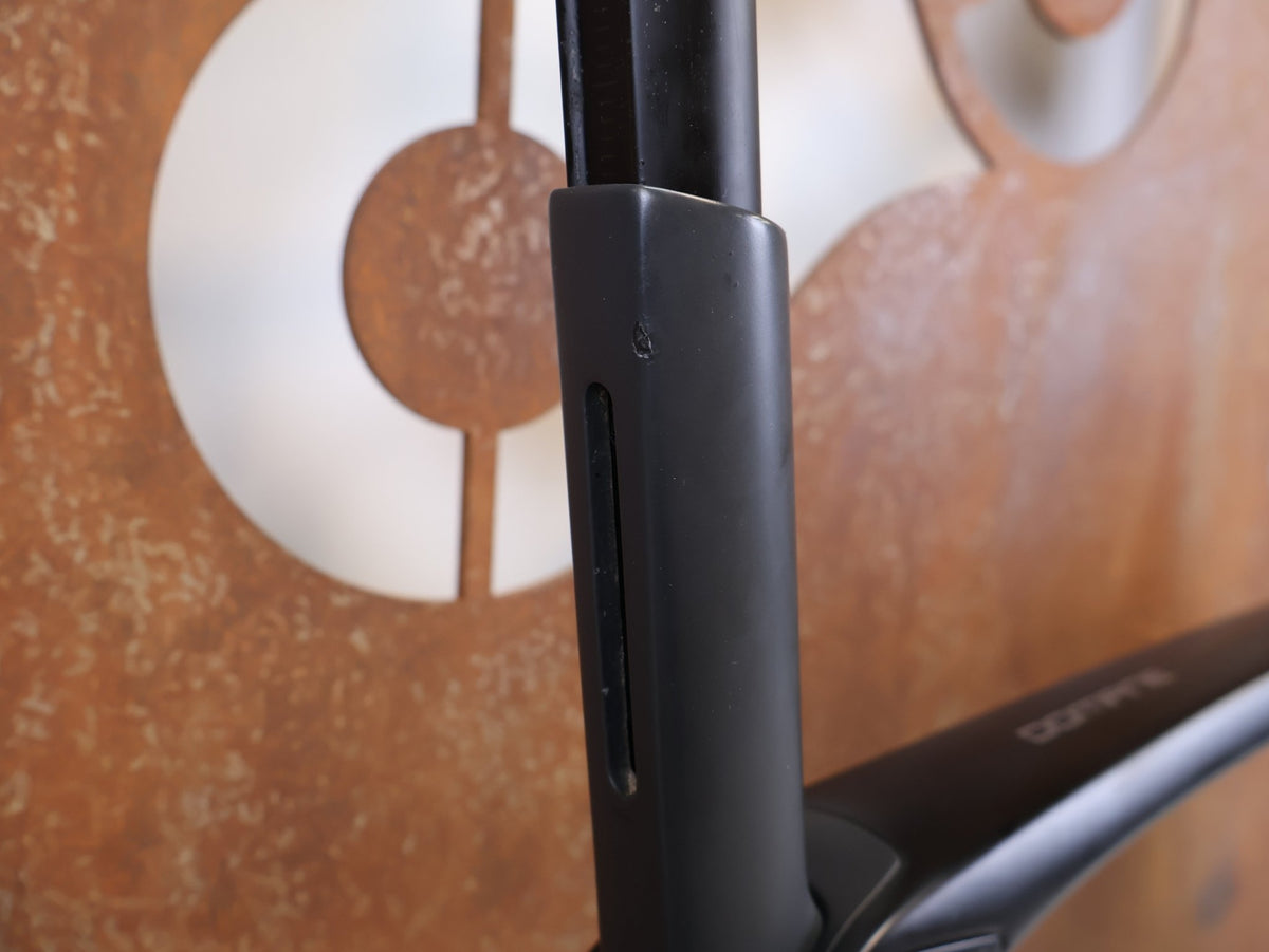 Rennradrahmen von Trek, Trek Domane SL 7 Rahmenset RH 56cm Carbon IsoSpeed / 2020 vor USEDBIKES-OB.DE Hintergrund