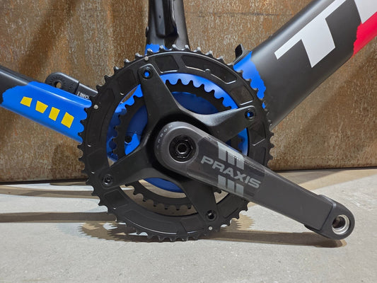 Rennradrahmen von Trek, TREK DOMANE + SLR 9 RAHMENSET / 62CM vor USEDBIKES - OB.DE Hintergrund