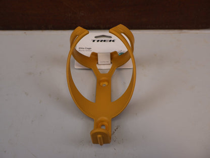 Trinkflaschen und Halter von Trek, TREK ELITE RECYCLED FLASCHENHALTER BAJA YELLOW MATT vor USEDBIKES-OB.DE Hintergrund