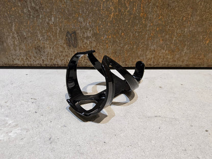 Trinkflaschen und Halter von Trek, TREK ELITE RECYCLED FLASCHENHALTER / BLACK vor USEDBIKES - OB.DE Hintergrund