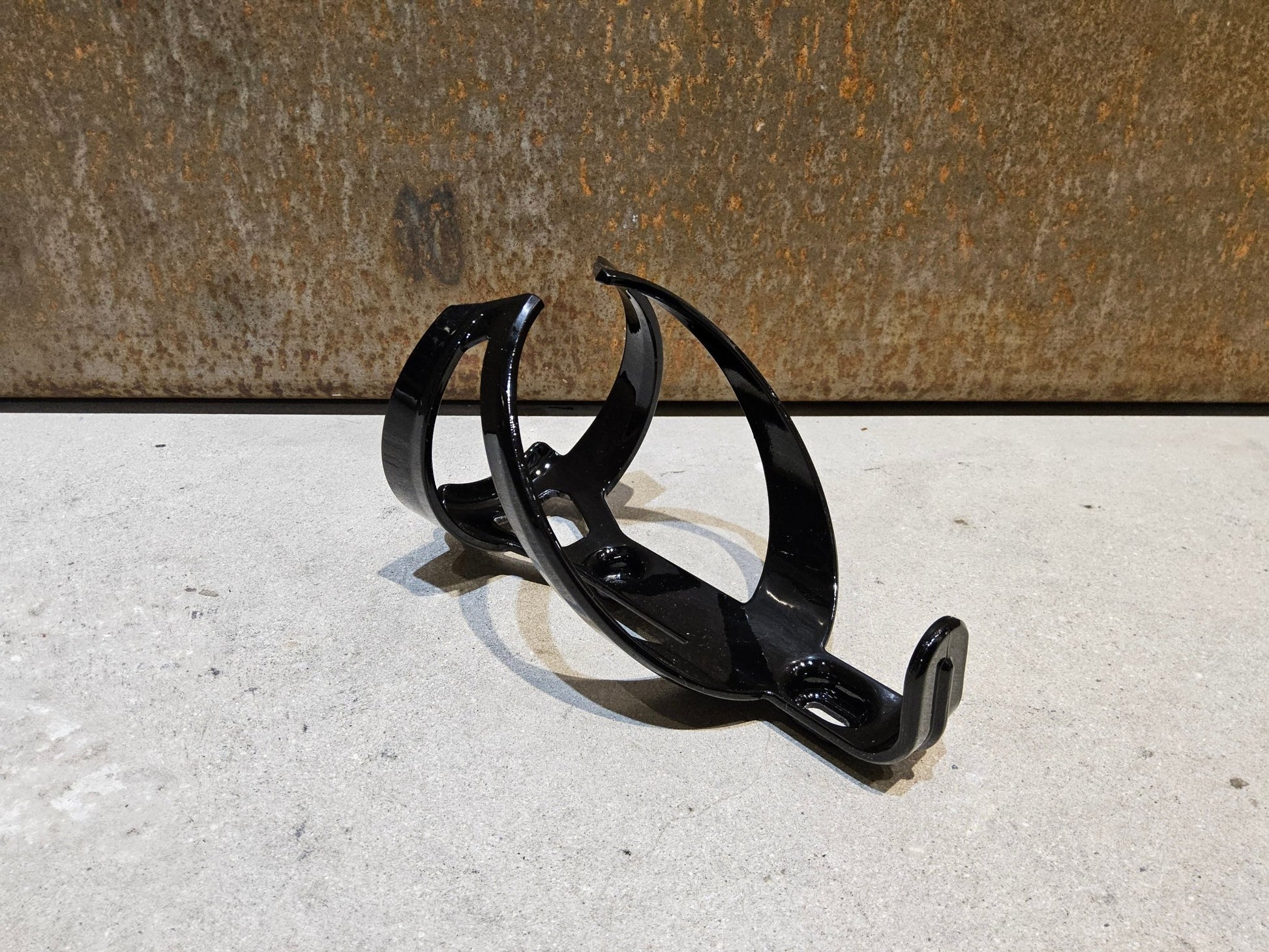 Trinkflaschen und Halter von Trek, TREK ELITE RECYCLED FLASCHENHALTER / BLACK vor USEDBIKES - OB.DE Hintergrund