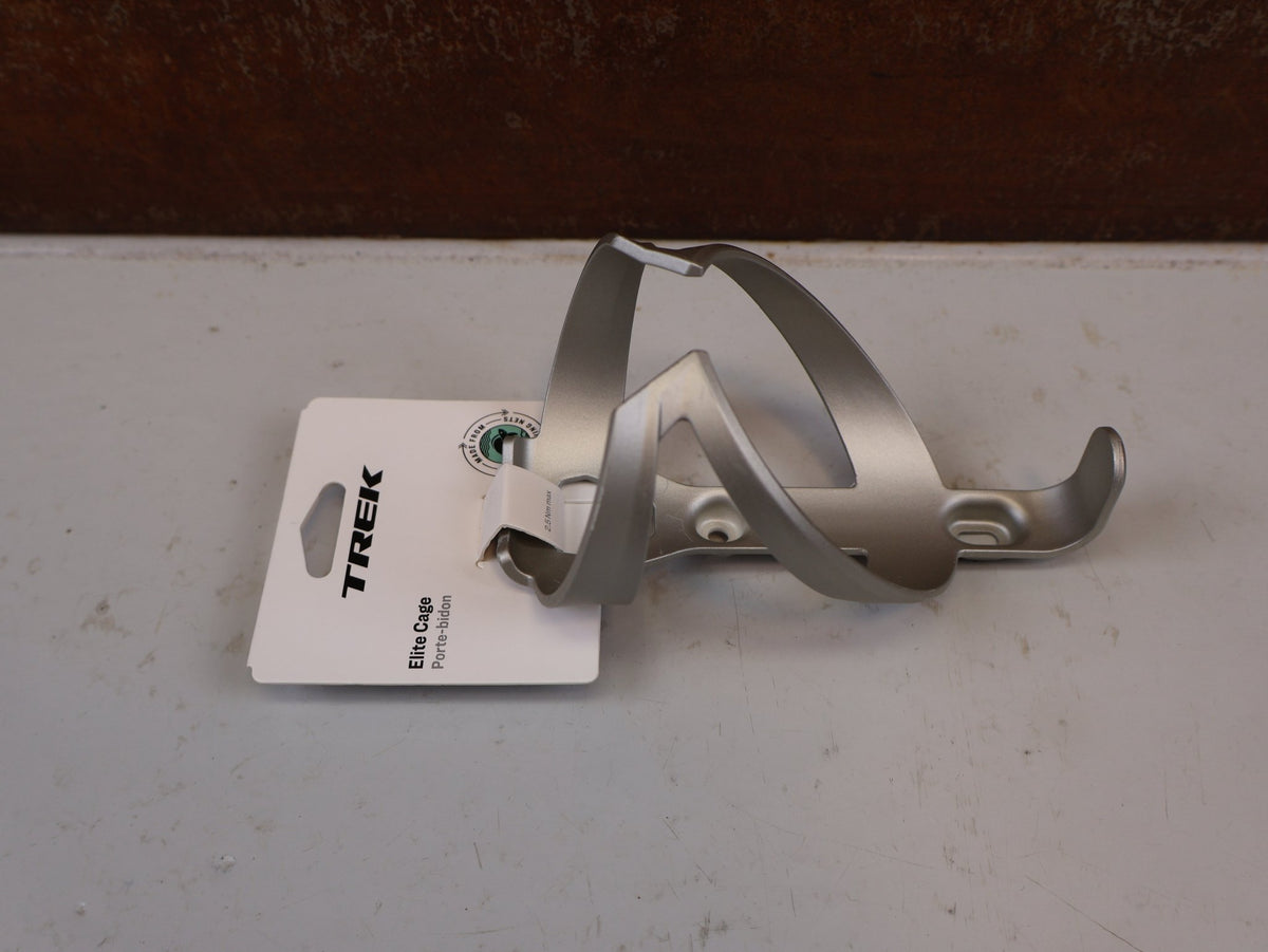 Trinkflaschen und Halter von Trek, TREK ELITE RECYCLED FLASCHENHALTER / LUNAR SILVER vor USEDBIKES-OB.DE Hintergrund