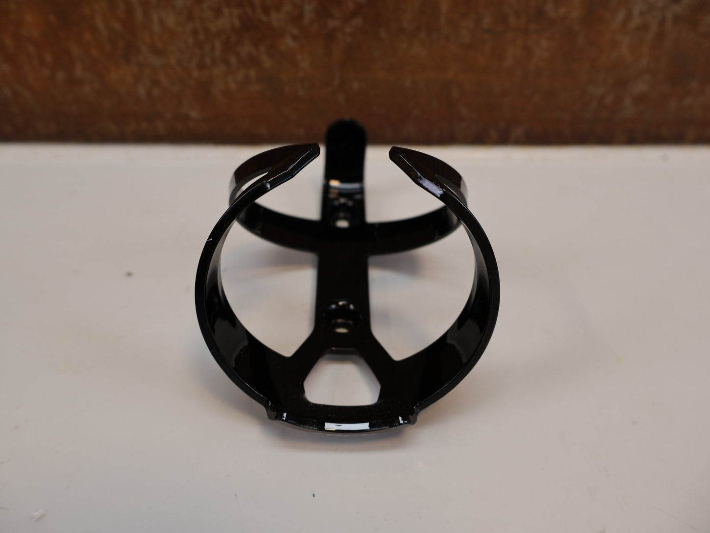 Trinkflaschen und Halter von Trek, TREK ELITE RECYCLED FLASCHENHALTER – OCEAN RECYCLED PLASTIC / 38 G / BLACK vor USEDBIKES - OB.DE Hintergrund