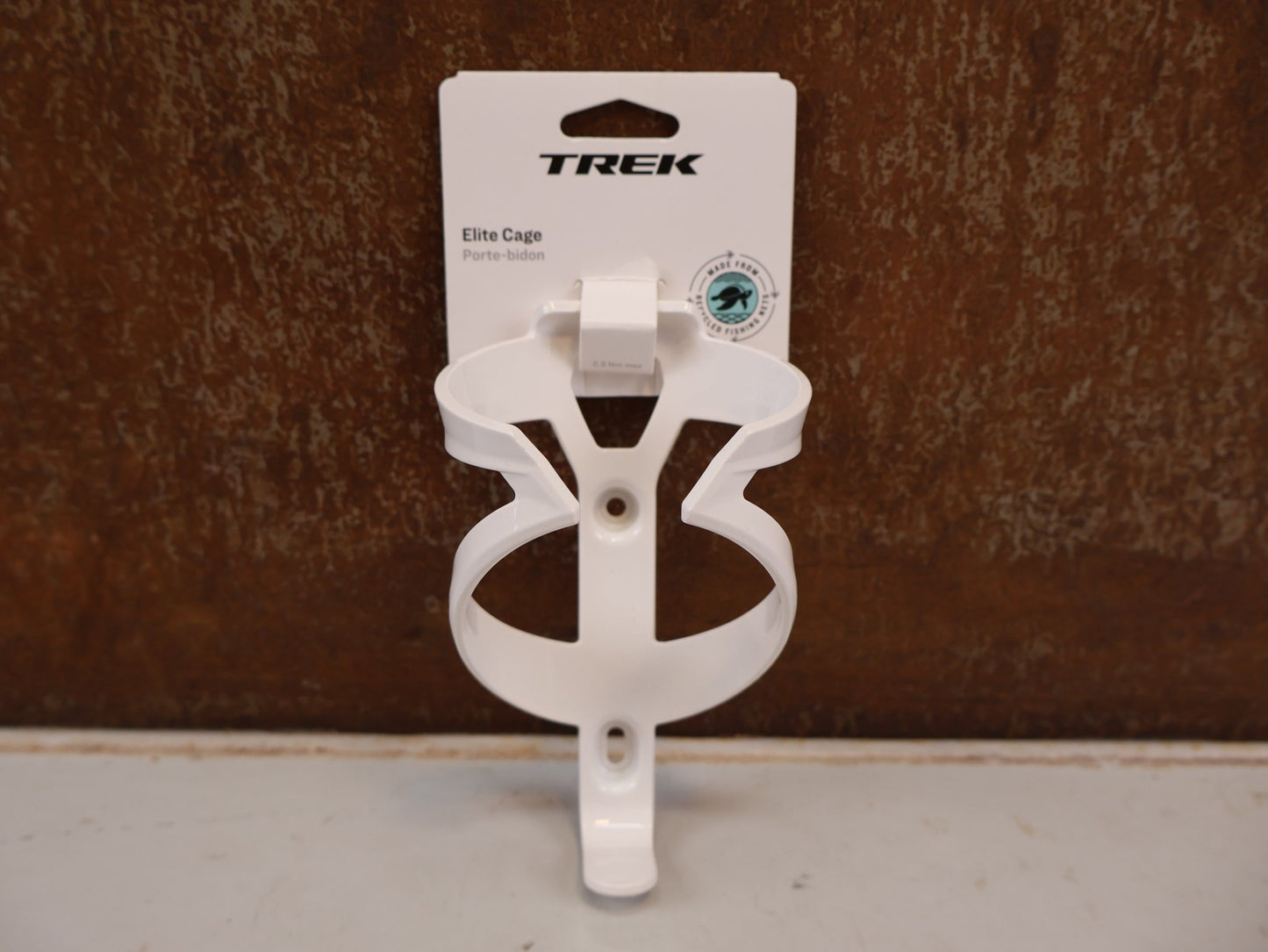 Trinkflaschen und Halter von Trek, TREK ELITE RECYCLED FLASCHENHALTER / OCEAN RECYCLED PLASTIC / 38 G / WHITE vor USEDBIKES-OB.DE Hintergrund