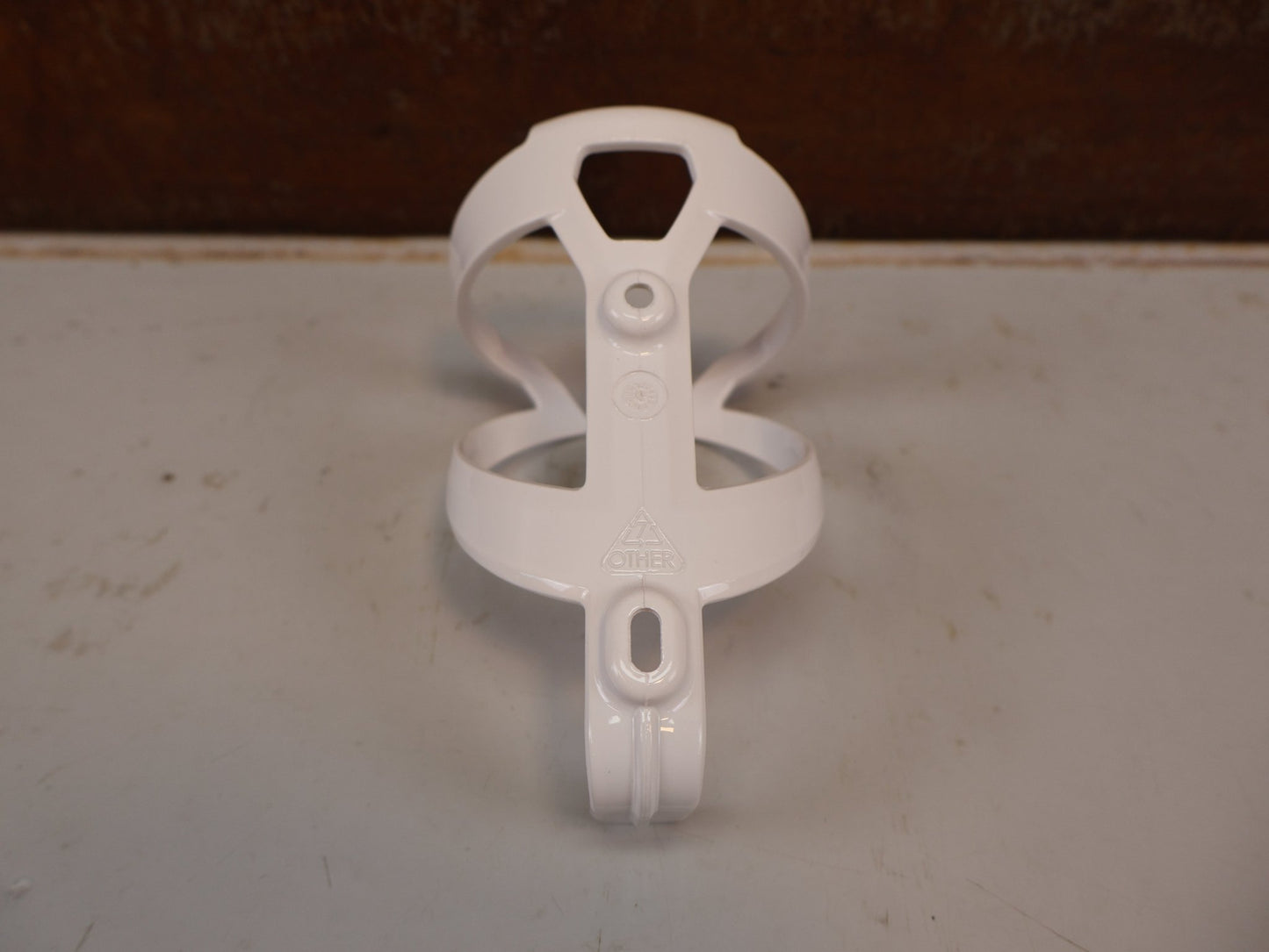 Trinkflaschen und Halter von Trek, TREK ELITE RECYCLED FLASCHENHALTER / OCEAN RECYCLED PLASTIC / 38 G / WHITE vor USEDBIKES-OB.DE Hintergrund