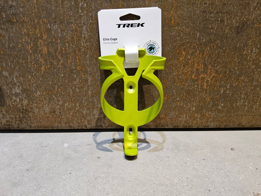 Trinkflaschen und Halter von Trek, TREK ELITE RECYCLED FLASCHENHALTER / POWER SURGE vor USEDBIKES - OB.DE Hintergrund