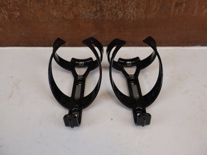 Trinkflaschen und Halter von Bontrager, Trek Elite Recycled Flaschenhalter Set 2er Pack a 38g vor USEDBIKES-OB.DE Hintergrund