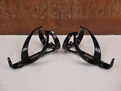 Trinkflaschen und Halter von Bontrager, Trek Elite Recycled Flaschenhalter Set 2er Pack a 38g vor USEDBIKES-OB.DE Hintergrund