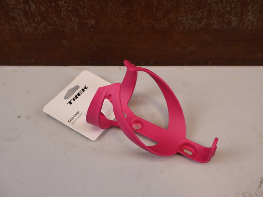 Trinkflaschen und Halter von Trek, TREK ELITE RECYCLED FLASCHENHALTER VICE PINK MATT vor USEDBIKES-OB.DE Hintergrund
