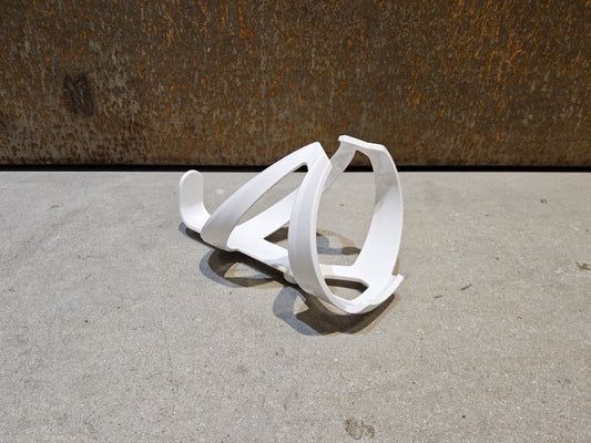 Trinkflaschen und Halter von Trek, TREK ELITE RECYCLED FLASCHENHALTER / WHITE vor USEDBIKES - OB.DE Hintergrund