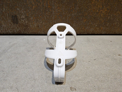 Trinkflaschen und Halter von Trek, TREK ELITE RECYCLED FLASCHENHALTER / WHITE vor USEDBIKES - OB.DE Hintergrund