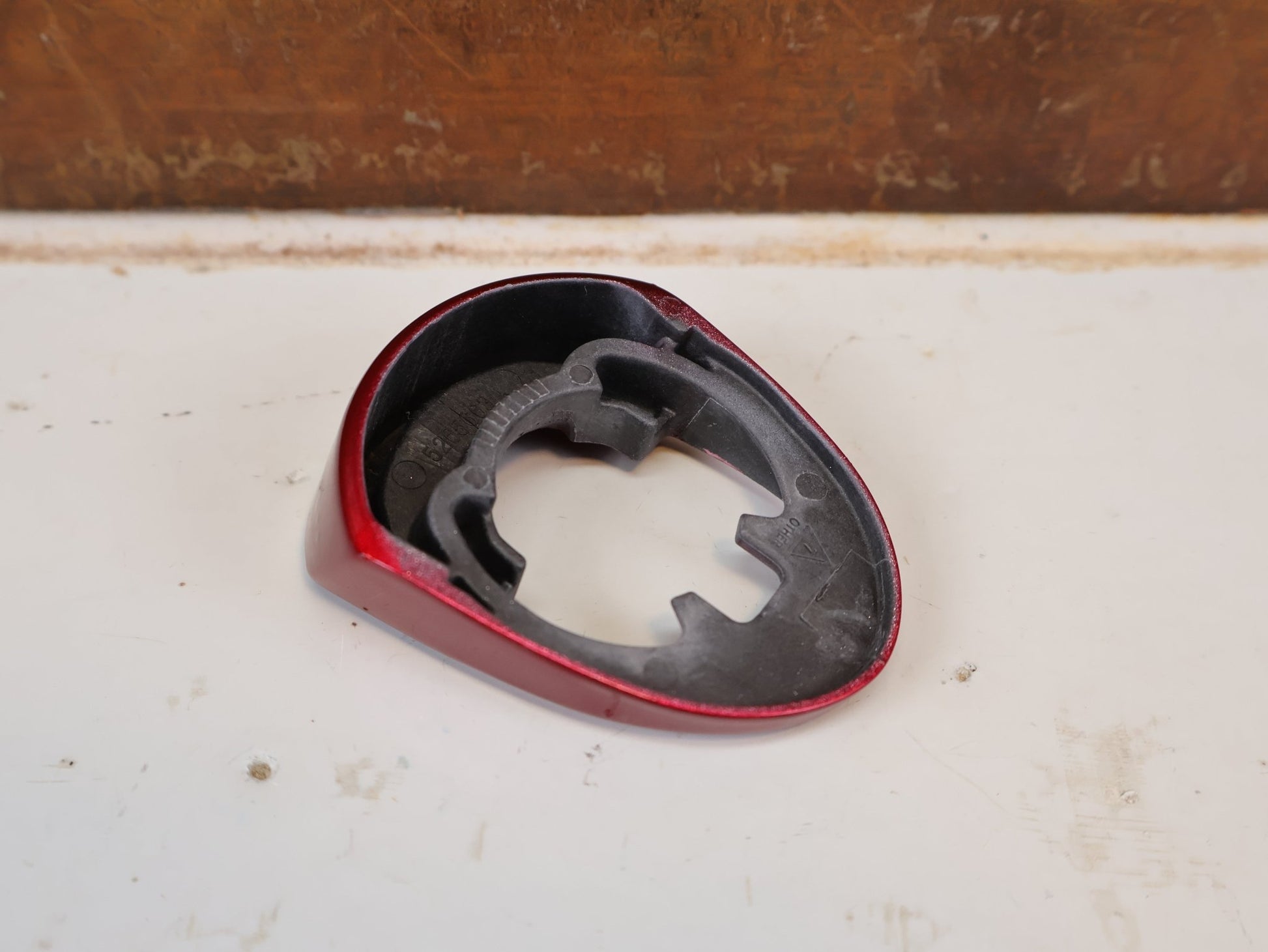 Zubehör von Trek, TREK EMONDA SL HEADSET COVER STEUERSATZ ABDECKUNG ROT / W5265956 vor USEDBIKES-OB.DE Hintergrund