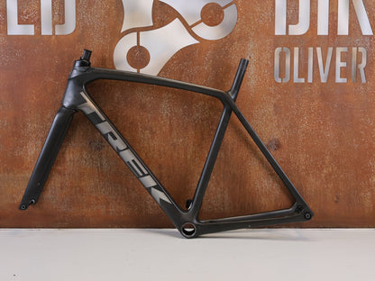 Rennradrahmen von Trek, TREK EMONDA SLR CARBON RAHMENSET MATTE ONYX / 56 vor USEDBIKES-OB.DE Hintergrund