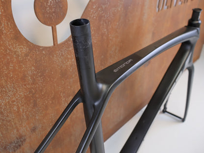 Rennradrahmen von Trek, TREK EMONDA SLR CARBON RAHMENSET MATTE ONYX / 56 vor USEDBIKES-OB.DE Hintergrund