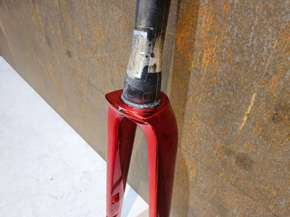 Federgabel, Gabel & Dämpfer von Trek, TREK EMONDA SLR GABEL / RUBY CHROMA / PROJECT ONE vor USEDBIKES - OB.DE Hintergrund