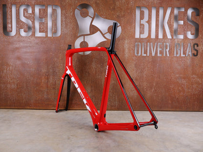 Rennradrahmen von Trek, TREK EMONDA SLR RAHMENSET / LIDL - TREK TEAM / DISC / 60CM vor USEDBIKES - OB.DE Hintergrund