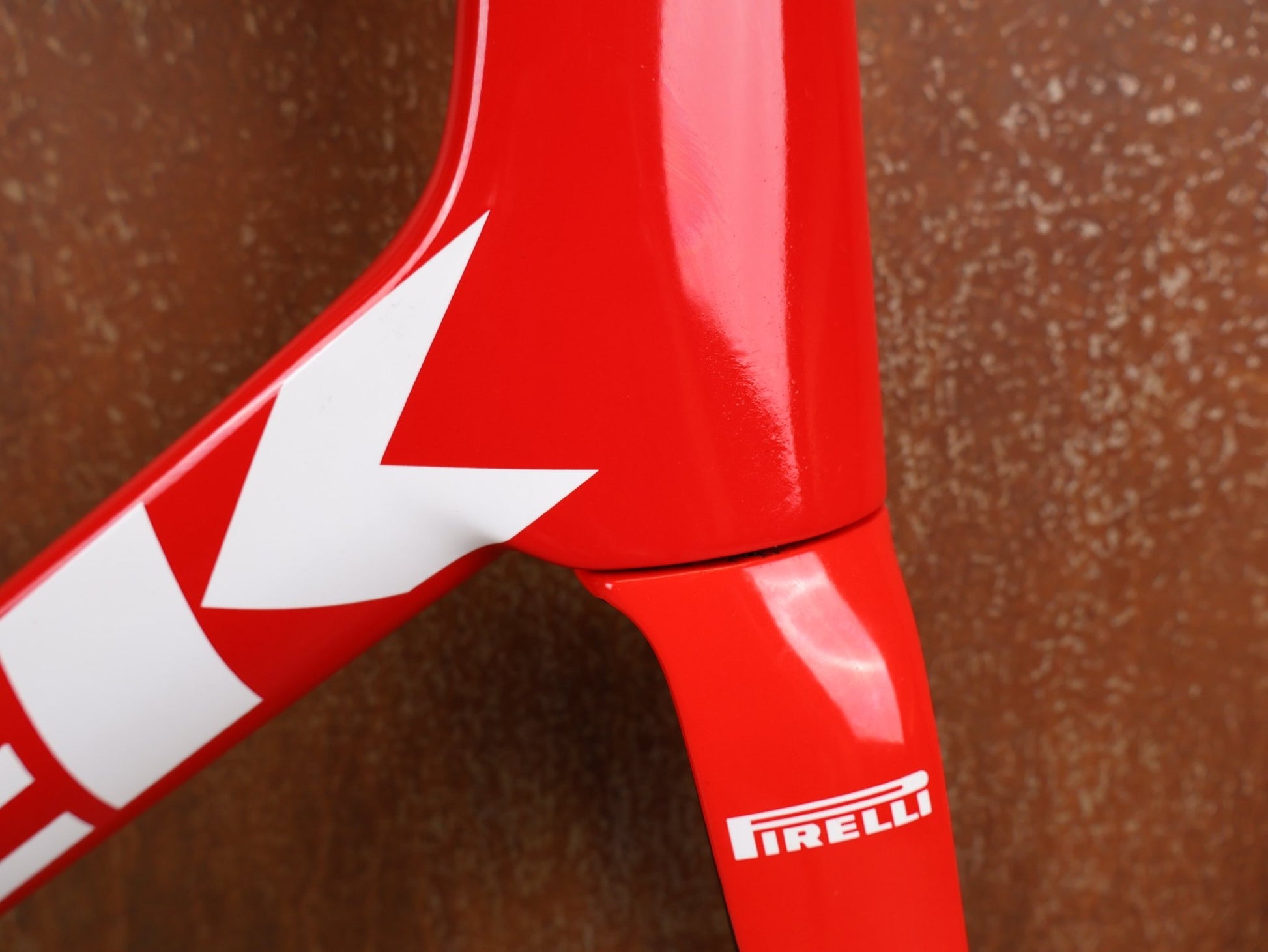 Rennradrahmen von Trek, TREK EMONDA SLR RAHMENSET / LIDL - TREK TEAM / DISC / 60CM vor USEDBIKES - OB.DE Hintergrund