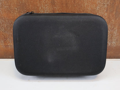 Taschen & Rucksäcke von Trek, TREK EVA ZUBEHÖRTASCHE / UNIVERSAL HARTSCHALENBOX FÜR PARTS & WERKZEUG vor USEDBIKES-OB.DE Hintergrund