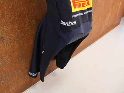 Damenbekleidung - TFR von Santini, TREK FACTORY RACING XC RACE / SUIT SHORTSLEEVE / EINTEILER / DAMEN vor USEDBIKES-OB.DE Hintergrund