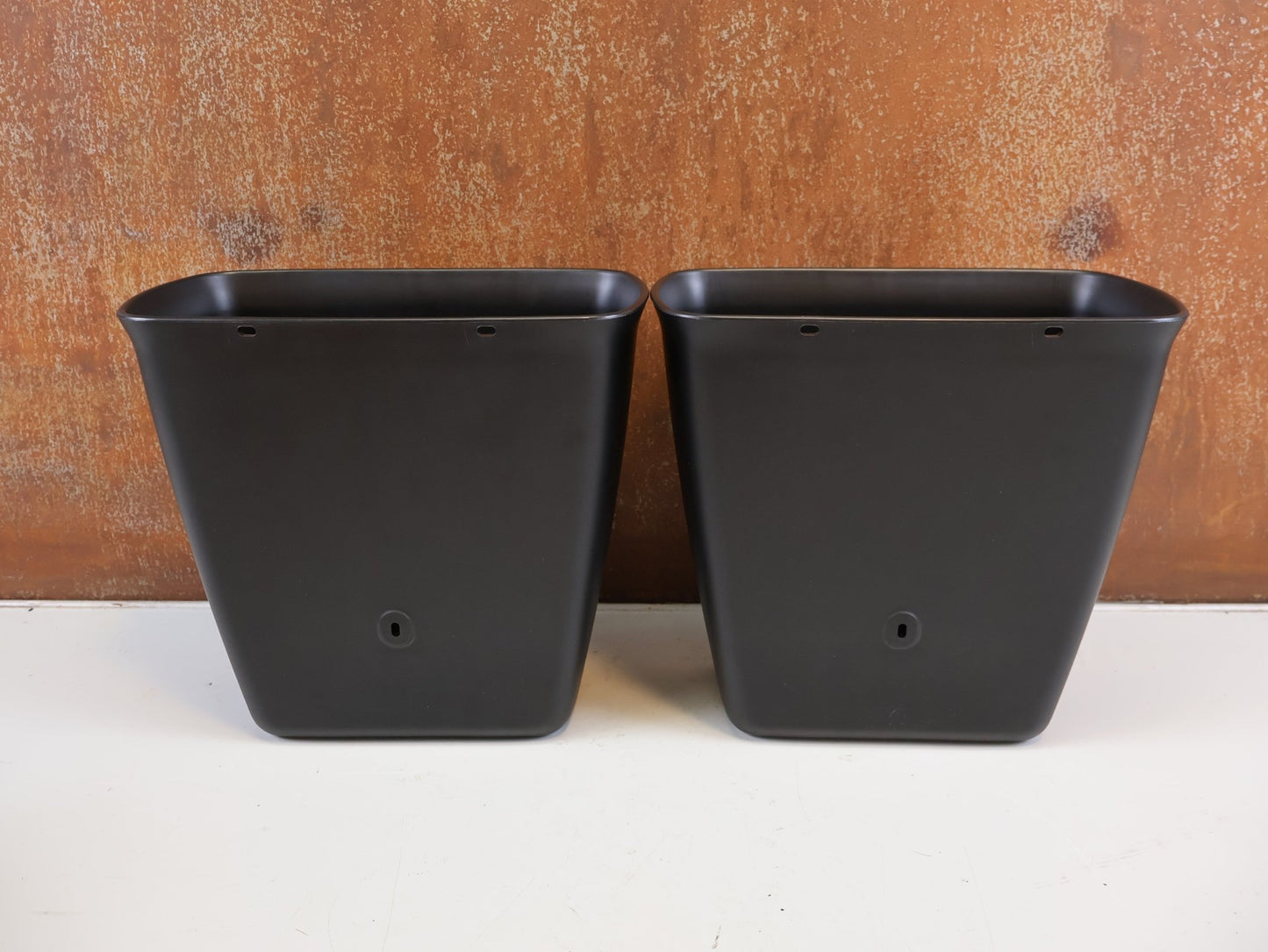 Schutzbleche, Gepäckträger & Körbe von Trek, TREK FETCH+ 2 FRONTPACKTASCHEN FRONTGEPÄCKTRÄGER KIT vor USEDBIKES-OB.DE Hintergrund