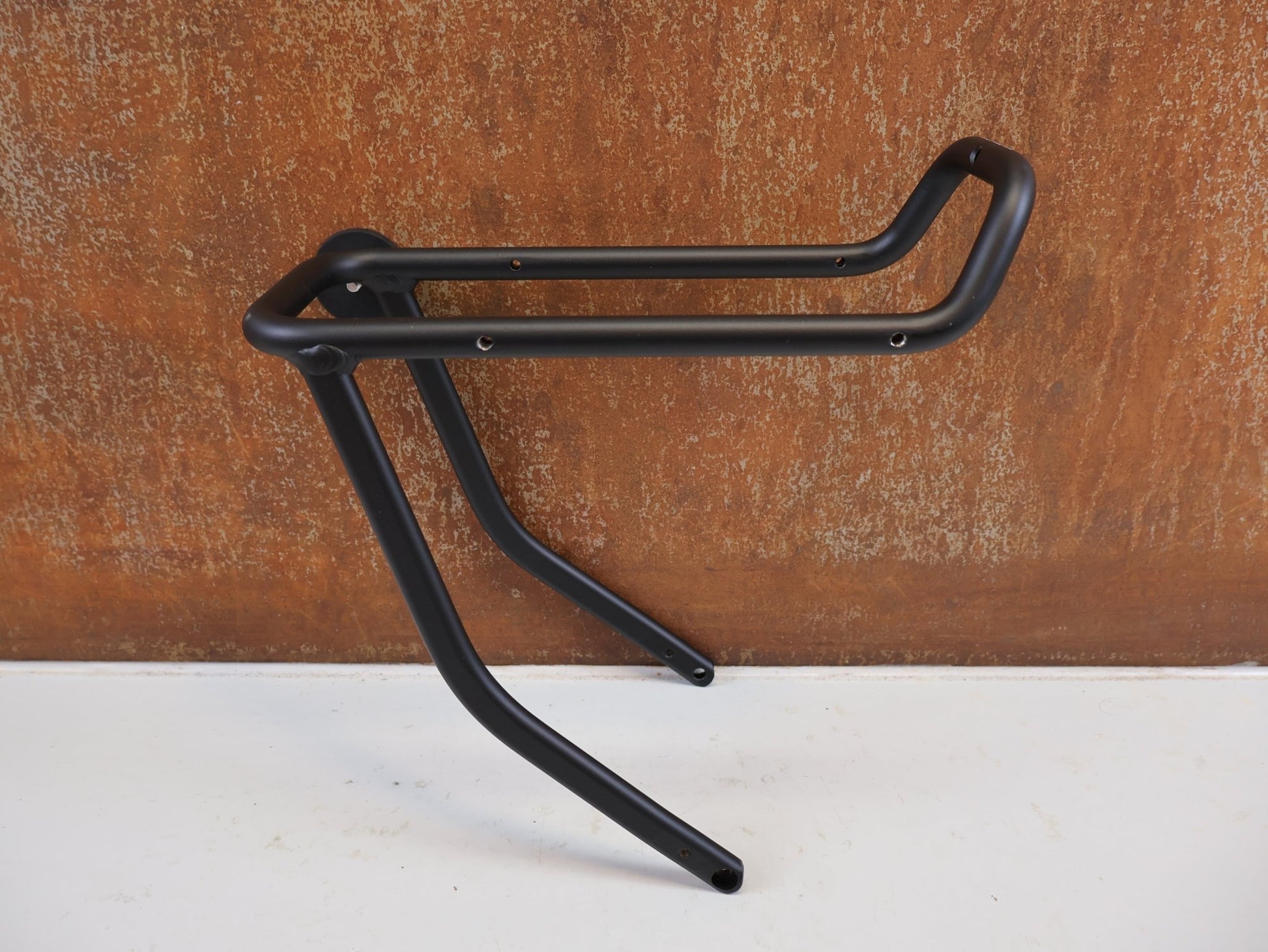 Schutzbleche, Gepäckträger & Körbe von Trek, TREK FETCH+ 2 FRONTPACKTASCHEN FRONTGEPÄCKTRÄGER KIT vor USEDBIKES-OB.DE Hintergrund
