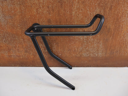 Schutzbleche, Gepäckträger & Körbe von Trek, TREK FETCH+ 2 FRONTPACKTASCHEN FRONTGEPÄCKTRÄGER KIT vor USEDBIKES-OB.DE Hintergrund