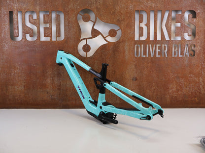 Mountainbikerahmen von Trek, Trek Fuel+ LX 5 Gen 2 Rahmen TQ 580Wh Unbroken / L vor USEDBIKES-OB.DE Hintergrund