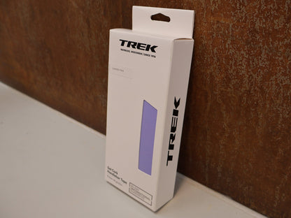 Griffe und Lenkerbänder von Trek, TREK GEL CORK LENKERBAND / LAVENDER HAZE / 2,9 MM / GEL - DÄMPFUNG / 5326703 vor USEDBIKES - OB.DE Hintergrund