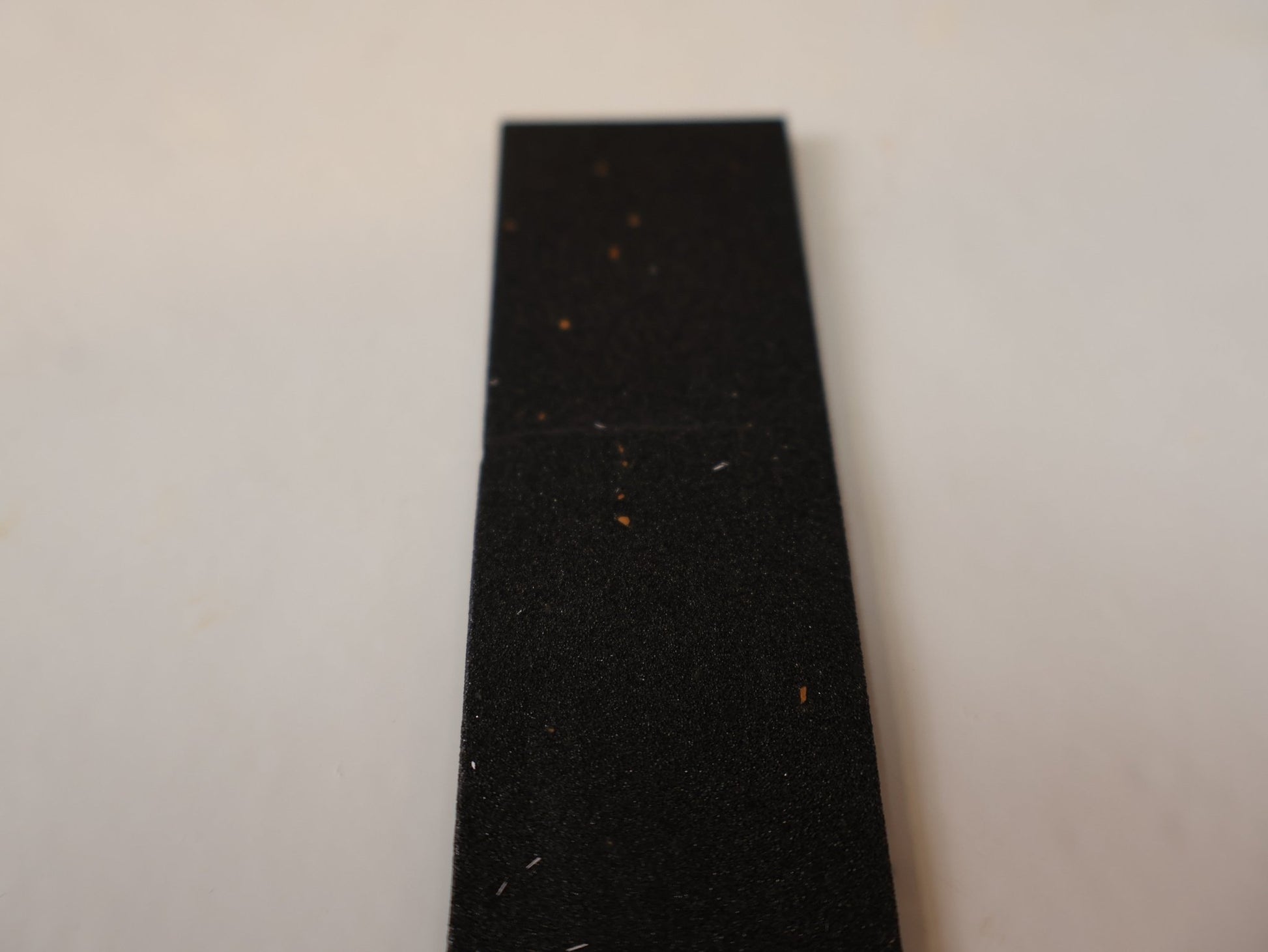 Griffe und Lenkerbänder von Trek, TREK GEL CORK LENKERBAND / SCHWARZ / 2,5MM / GEL - DÄMPFUNG vor USEDBIKES - OB.DE Hintergrund