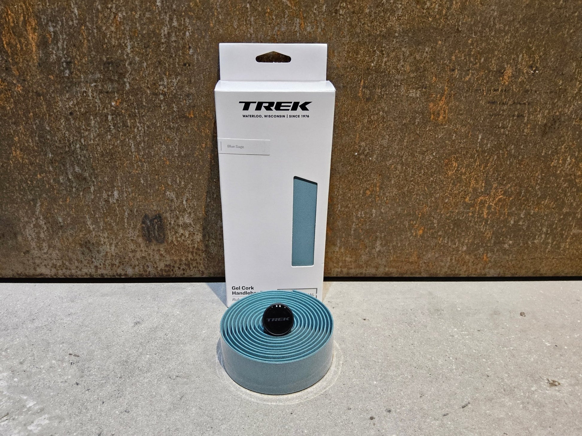 Griffe und Lenkerbänder von Trek, TREK GEL CORK LENKERBANDSET / BLUE SAGE vor USEDBIKES - OB.DE Hintergrund