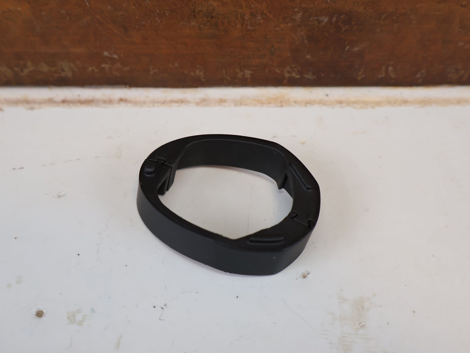 Zubehör von Trek, TREK HEADSET CABLE ROUTING SPACER STEUERSATZ 15MM / HAN 5253094 vor USEDBIKES-OB.DE Hintergrund
