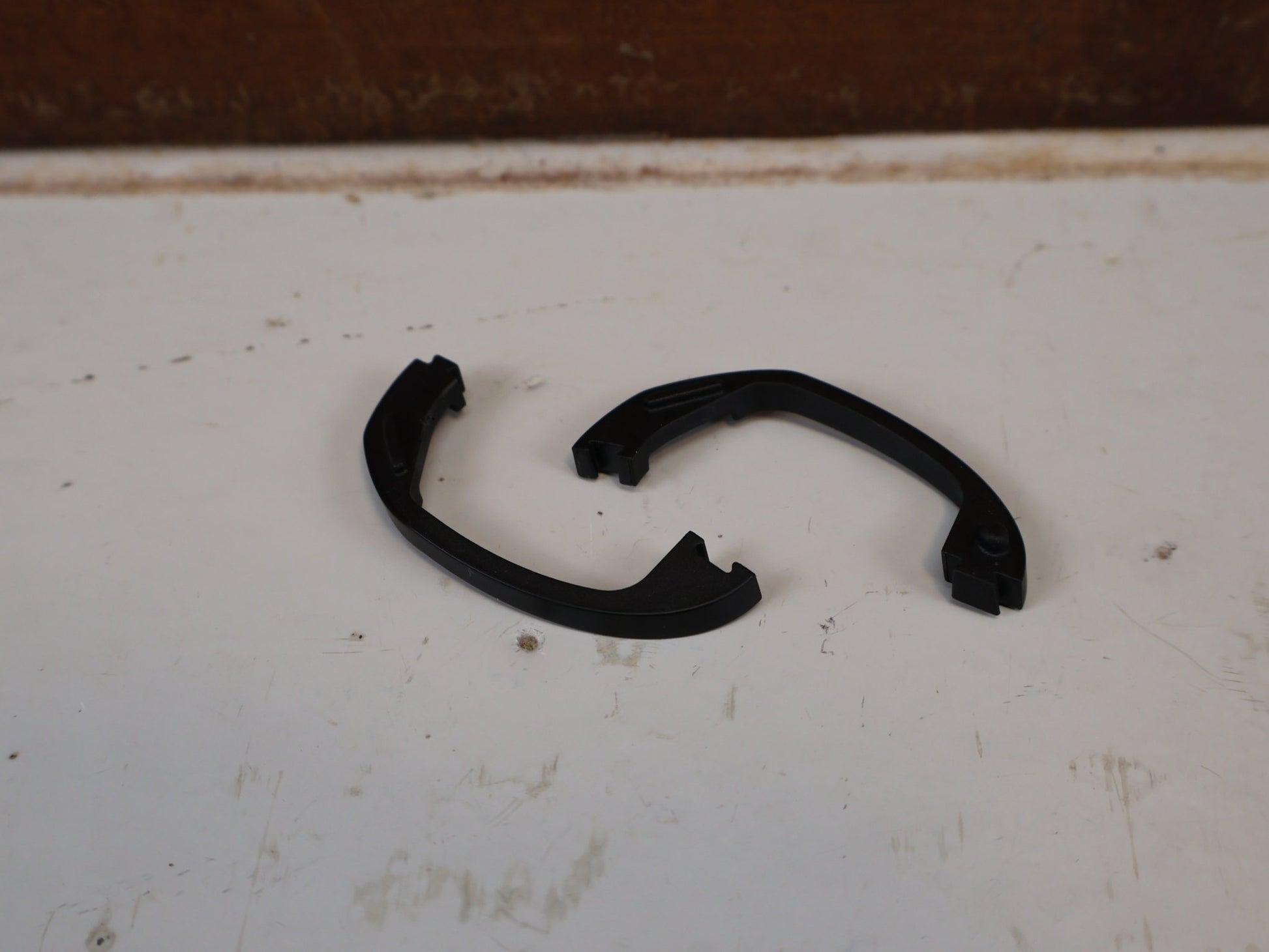 Zubehör von Trek, TREK HEADSET CABLE ROUTING SPACER STEUERSATZ 5MM / HAN 5253093 vor USEDBIKES-OB.DE Hintergrund