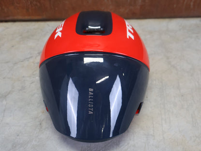 Helme von Trek, TREK - LIDL TEAM EDITION BALLISTA MIPS FAHRRADHELM vor USEDBIKES - OB.DE Hintergrund