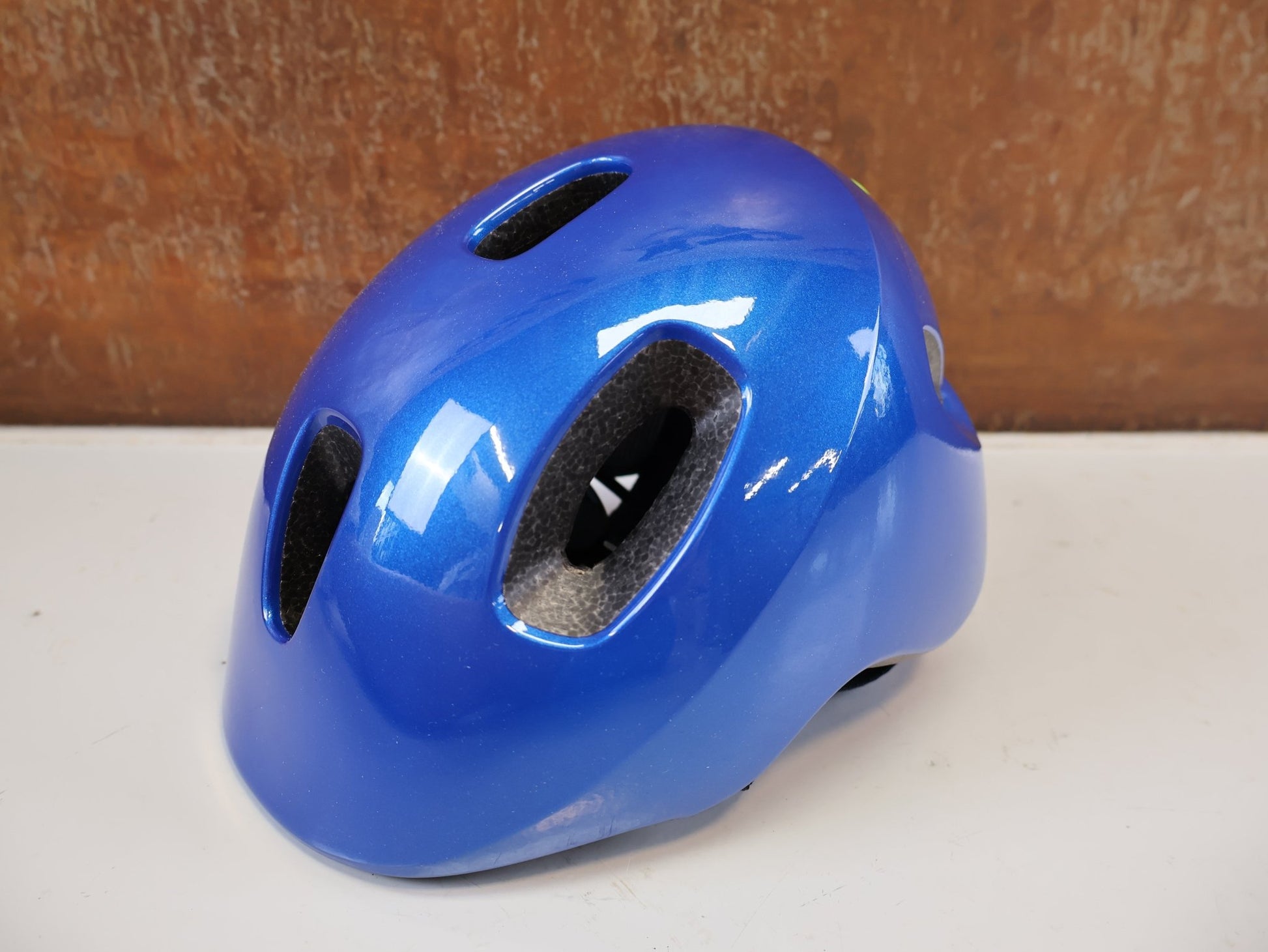 Helme von Trek, TREK LITTLE DIPPER KLEINKIND FAHRRADHELM BLAU vor USEDBIKES-OB.DE Hintergrund