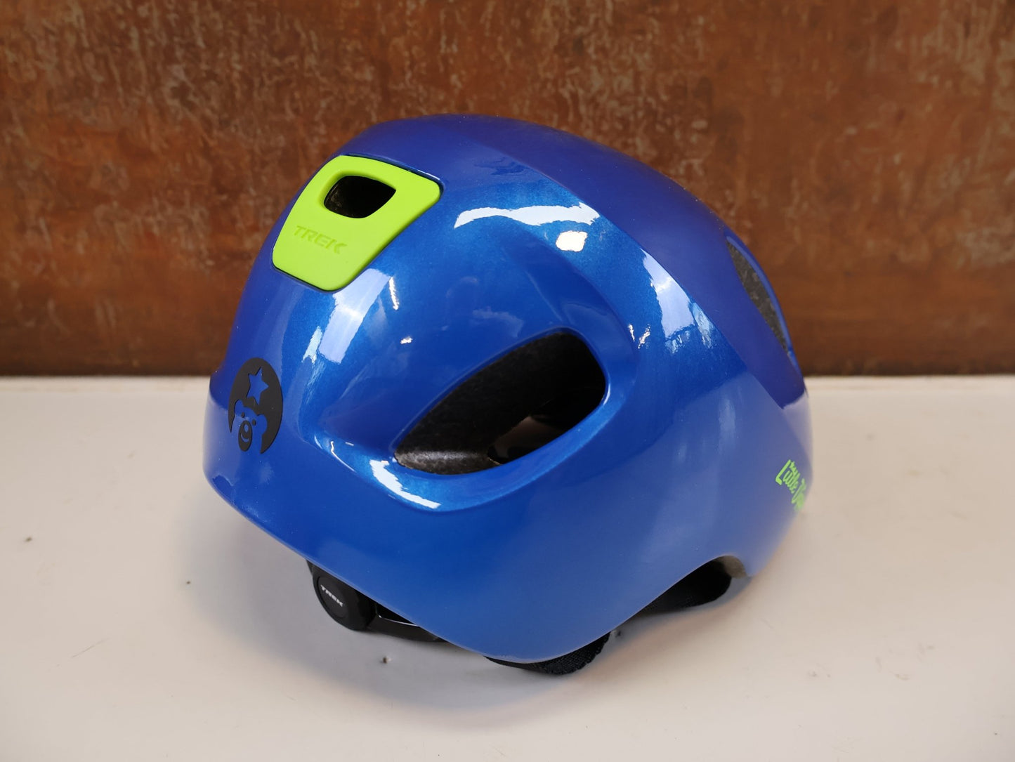 Helme von Trek, TREK LITTLE DIPPER KLEINKIND FAHRRADHELM BLAU vor USEDBIKES-OB.DE Hintergrund
