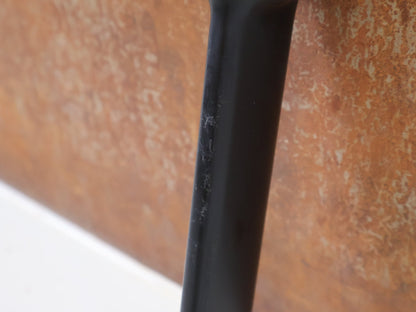 Sattelstütze von Trek, Trek Madone Gen 8 Carbon Sattelstütze 190mm 0mm Setback vor USEDBIKES-OB.DE Hintergrund