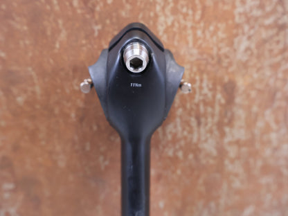 Sattelstütze von Trek, Trek Madone Gen 8 Carbon Sattelstütze 190mm 0mm Setback vor USEDBIKES-OB.DE Hintergrund