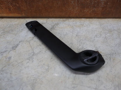 Sattelstütze von Trek, TREK – MADONE GEN 8 SATTELSTÜTZE / 190 MM / 20 MM SETBACK / ORIGINAL - ERSATZTEIL W5316717 vor USEDBIKES - OB.DE Hintergrund