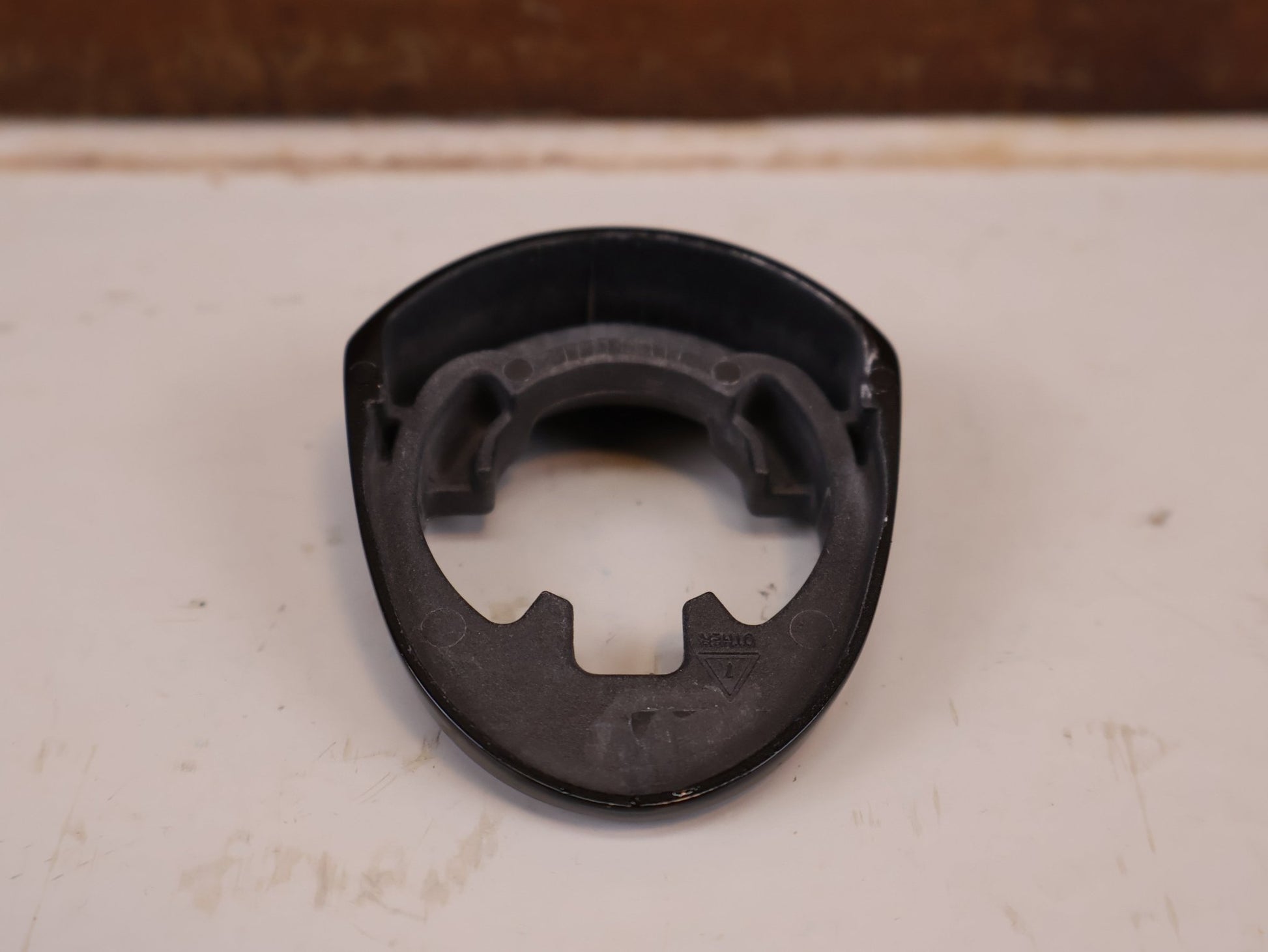 Zubehör von Trek, TREK MADONE SL PAINTED HEADSET COVER ABDECKUNG SCHWARZ W592076 vor USEDBIKES-OB.DE Hintergrund
