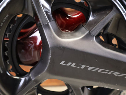 Rennrad von Trek, TREK MADONE SLR 7 GEN 8 / CARBON RED SMOKE / M vor USEDBIKES - OB.DE Hintergrund