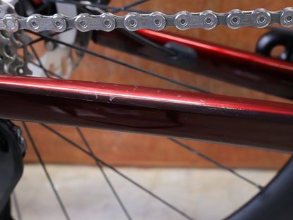 Rennrad von Trek, TREK MADONE SLR 7 GEN 8 / CARBON RED SMOKE / M vor USEDBIKES - OB.DE Hintergrund