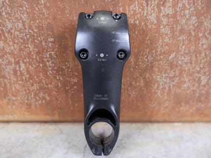 Vorbau von Trek, TREK MADONE SLR GEN 6 LOW FIT VORBAU – 15° × 110 MM – CARBON vor USEDBIKES - OB.DE Hintergrund