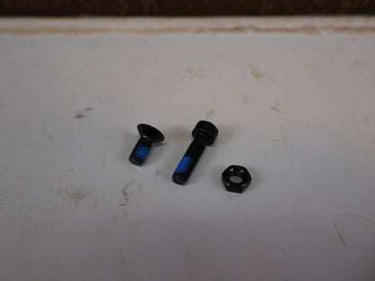 Vorbau von Trek, TREK MADONE SLR GEN 7 INTEGRATED BAR/STEM BLENDR-SOCKEL MONO / 5306655 vor USEDBIKES-OB.DE Hintergrund